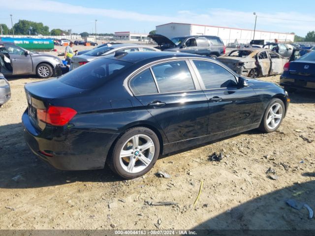 Photo 3 VIN: WBA3B1C56FK136034 - BMW 320I 