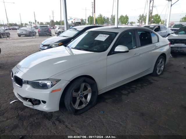 Photo 1 VIN: WBA3B1C56FK137409 - BMW 320I 