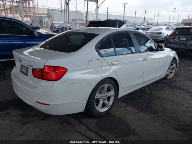 Photo 3 VIN: WBA3B1C56FK137409 - BMW 320I 