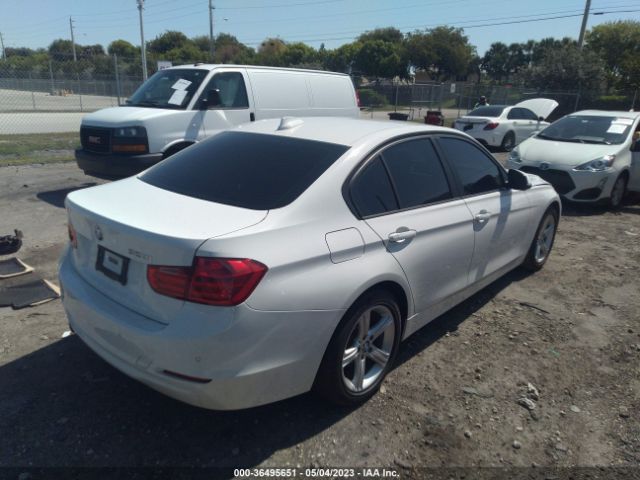 Photo 3 VIN: WBA3B1C56FK137555 - BMW 320I 