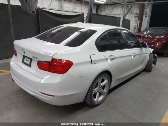 Photo 3 VIN: WBA3B1C56FK138771 - BMW 320I 