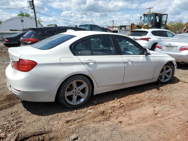 Photo 2 VIN: WBA3B1C56FK139340 - BMW 3 SERIES 