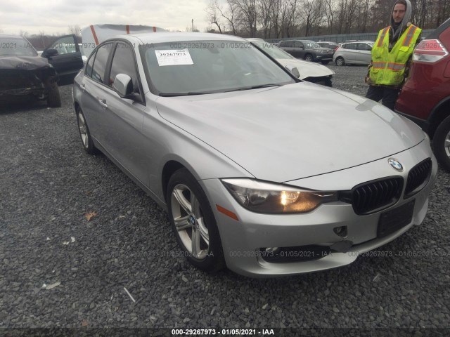 Photo 0 VIN: WBA3B1C56FP681461 - BMW 3 