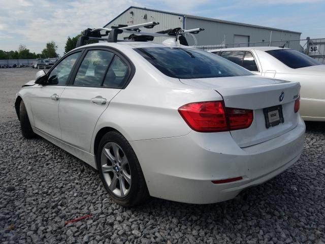 Photo 2 VIN: WBA3B1C57CFX99911 - BMW 3 SERIES 