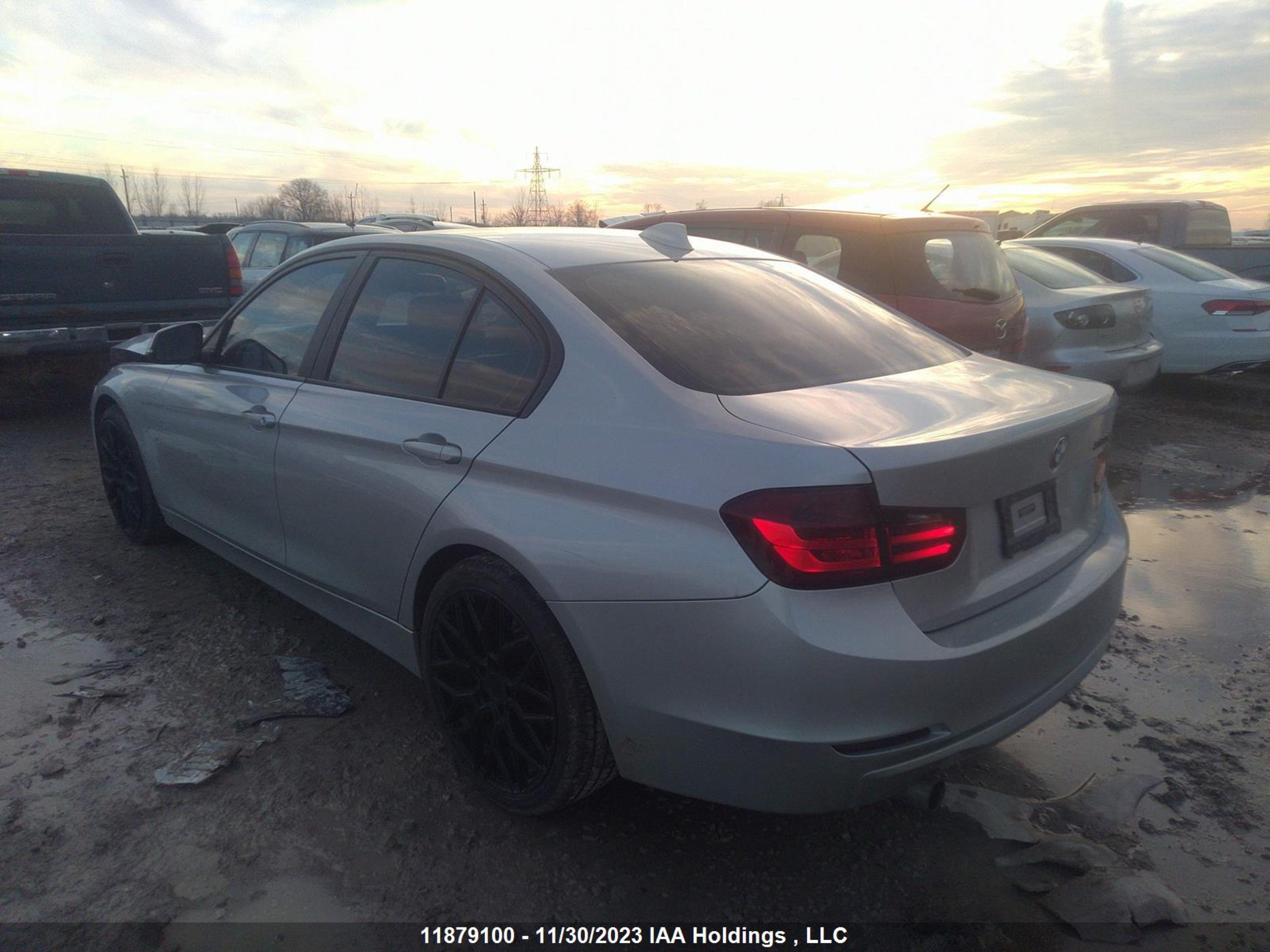 Photo 2 VIN: WBA3B1C57DF461460 - BMW 3ER 