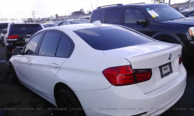 Photo 2 VIN: WBA3B1C57DK129221 - BMW 320 