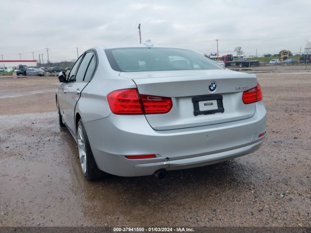 Photo 2 VIN: WBA3B1C57DK130384 - BMW 320I 