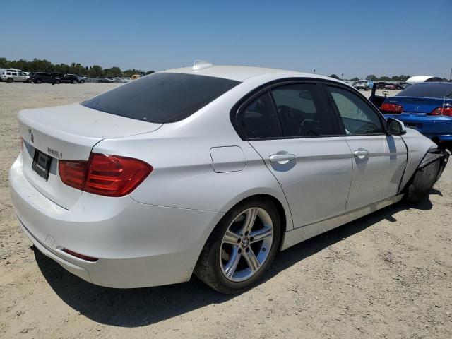 Photo 2 VIN: WBA3B1C57EK133139 - BMW 320I 