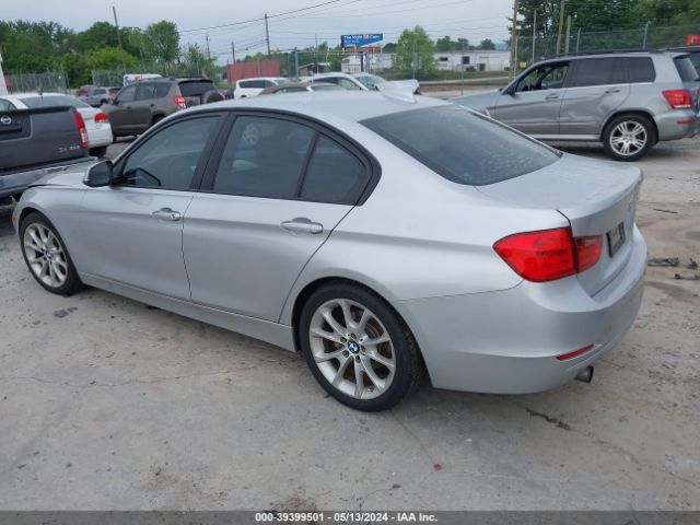 Photo 2 VIN: WBA3B1C57EK134260 - BMW 320I 