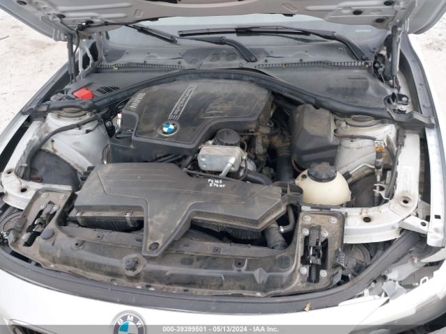 Photo 9 VIN: WBA3B1C57EK134260 - BMW 320I 