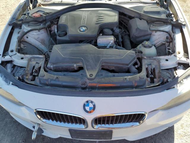 Photo 10 VIN: WBA3B1C57EP679880 - BMW 3 SERIES 