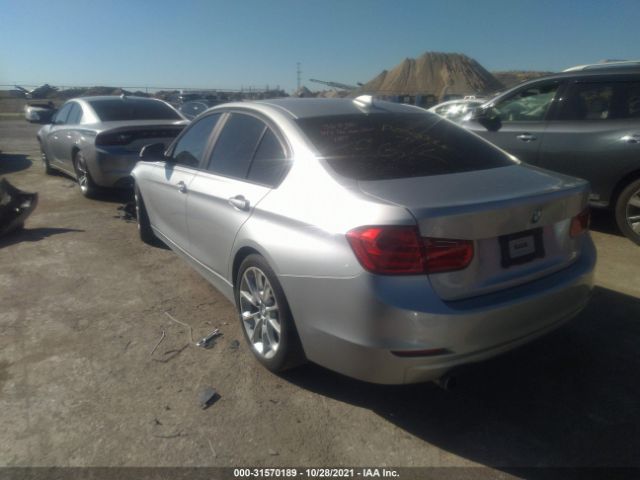 Photo 2 VIN: WBA3B1C58DF078417 - BMW 3 