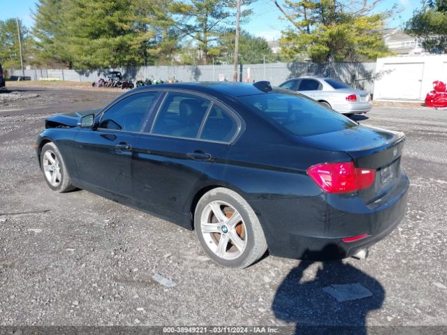 Photo 2 VIN: WBA3B1C58DF462228 - BMW 320I 