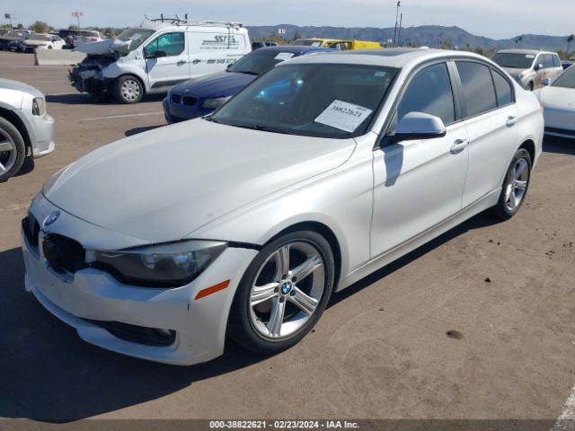 Photo 1 VIN: WBA3B1C58DK128045 - BMW 320I 