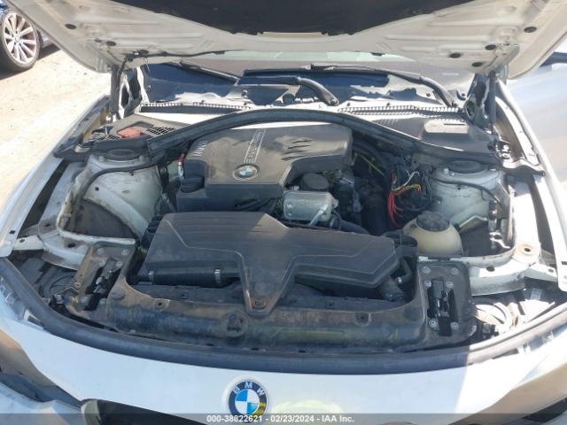 Photo 9 VIN: WBA3B1C58DK128045 - BMW 320I 