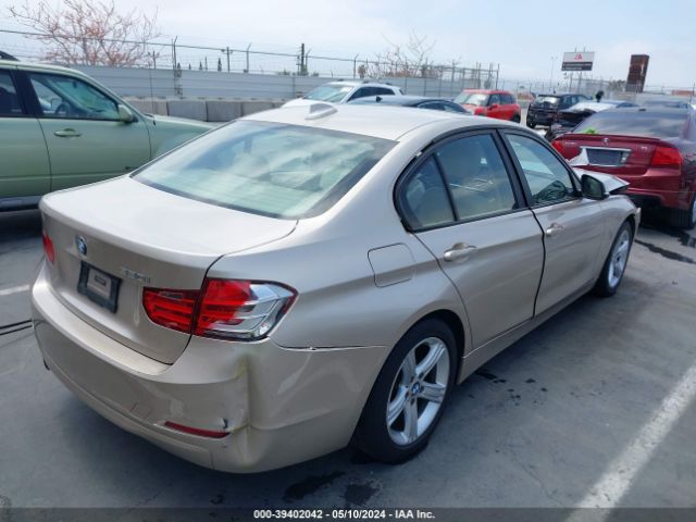 Photo 3 VIN: WBA3B1C58DK128059 - BMW 320I 