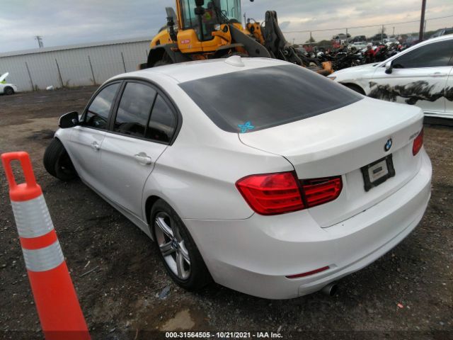 Photo 2 VIN: WBA3B1C58EPV79058 - BMW 3 