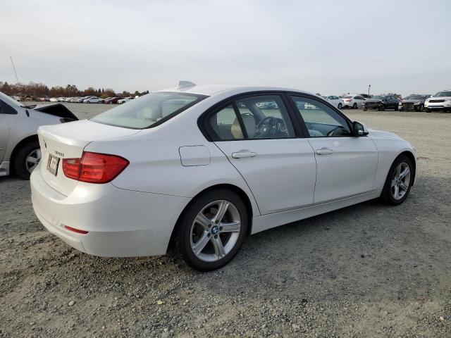 Photo 2 VIN: WBA3B1C58EPV79514 - BMW 3 SERIES 