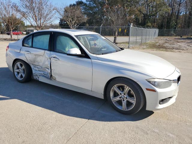 Photo 3 VIN: WBA3B1C58EPV79626 - BMW 320 I 