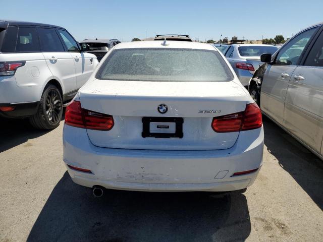 Photo 5 VIN: WBA3B1C58F5A05611 - BMW 3 SERIES 