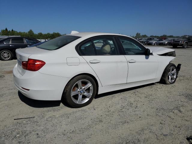 Photo 2 VIN: WBA3B1C58FK136262 - BMW 3 SERIES 