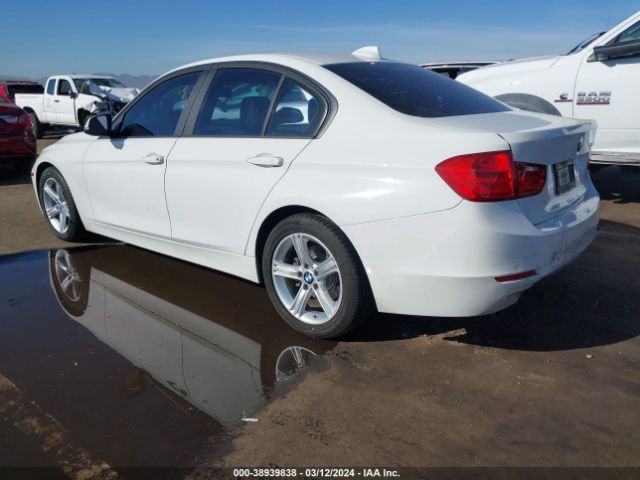 Photo 2 VIN: WBA3B1C59DF462030 - BMW 320I 