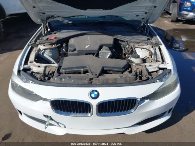 Photo 9 VIN: WBA3B1C59DF462030 - BMW 320I 