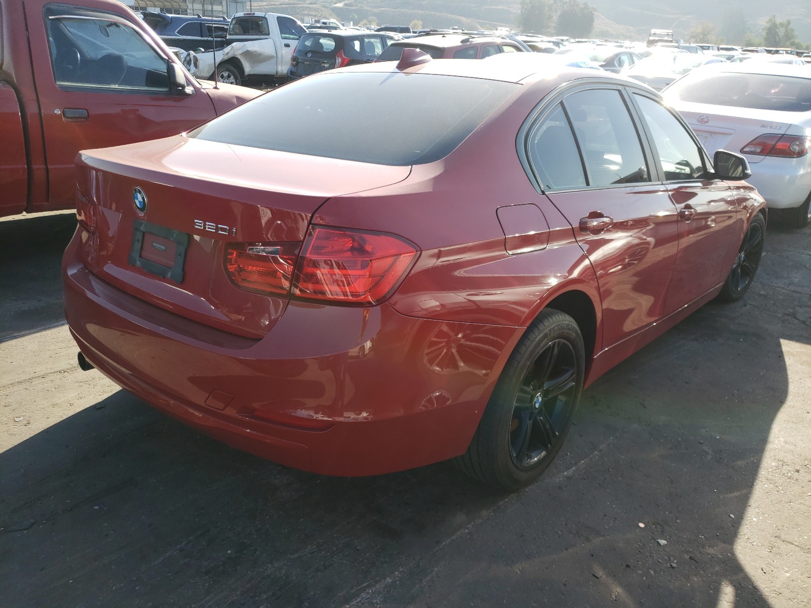 Photo 3 VIN: WBA3B1C59DK128684 - BMW 320 I 