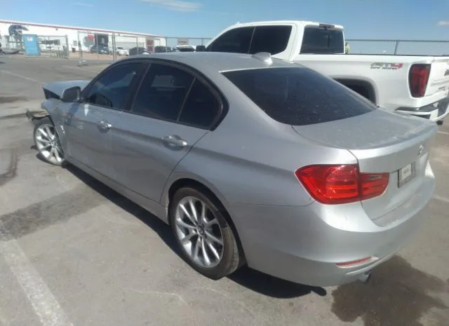 Photo 2 VIN: WBA3B1C59EK134325 - BMW 3 SERIES 