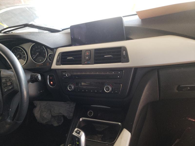 Photo 8 VIN: WBA3B1C59EK135653 - BMW 320 I 