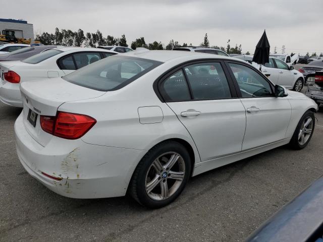 Photo 2 VIN: WBA3B1C59EP680481 - BMW 3 SERIES 