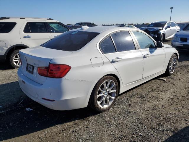 Photo 2 VIN: WBA3B1C59F5A05858 - BMW 3 SERIES 