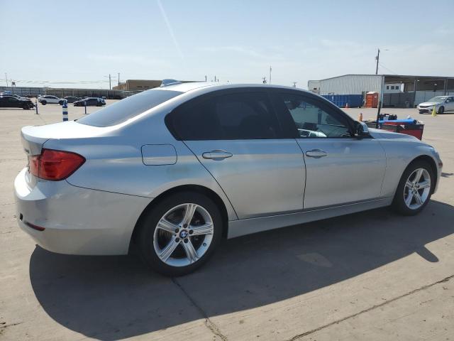 Photo 2 VIN: WBA3B1C59FK139462 - BMW 320 I 