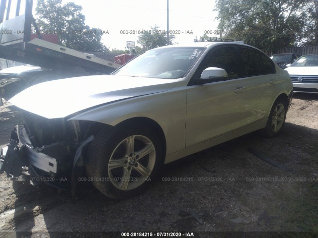 Photo 1 VIN: WBA3B1C59FP681311 - BMW 3 