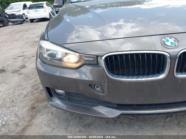 Photo 5 VIN: WBA3B1C5XEK131112 - BMW 320I 