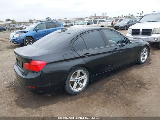 Photo 3 VIN: WBA3B1C5XEK133488 - BMW 320I 