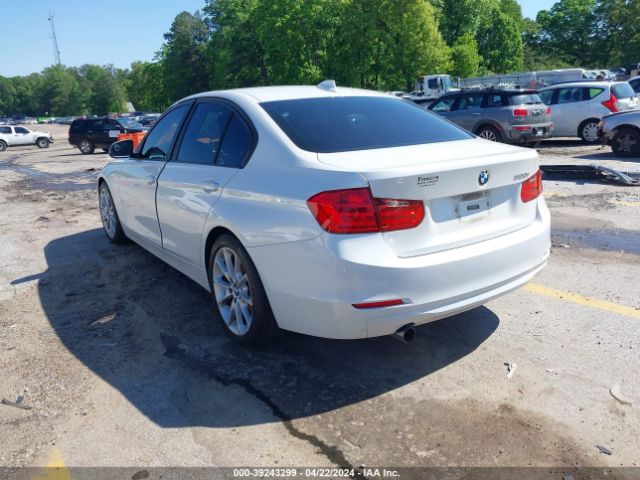 Photo 2 VIN: WBA3B1C5XEPV79434 - BMW 320 