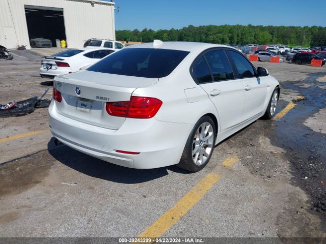 Photo 3 VIN: WBA3B1C5XEPV79434 - BMW 320 