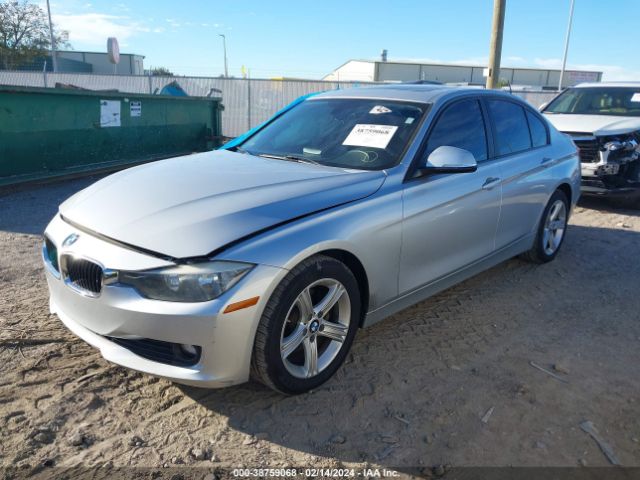 Photo 1 VIN: WBA3B1C5XFK137820 - BMW 320I 