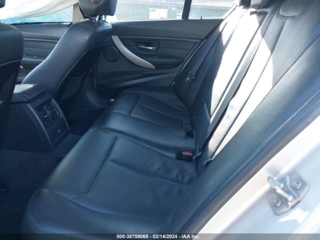 Photo 7 VIN: WBA3B1C5XFK137820 - BMW 320I 