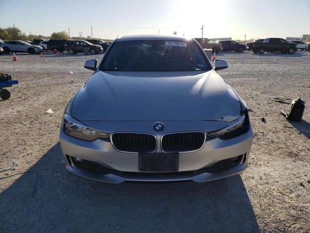 Photo 4 VIN: WBA3B1C5XFK140846 - BMW 3 SERIES 