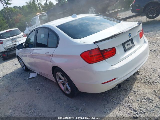 Photo 2 VIN: WBA3B1G50FNT03738 - BMW 320I 