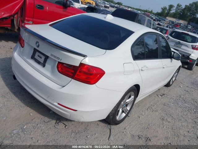 Photo 3 VIN: WBA3B1G50FNT03738 - BMW 320I 