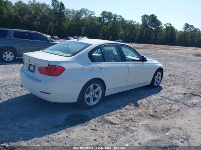 Photo 3 VIN: WBA3B1G50FNT05778 - BMW 320I 