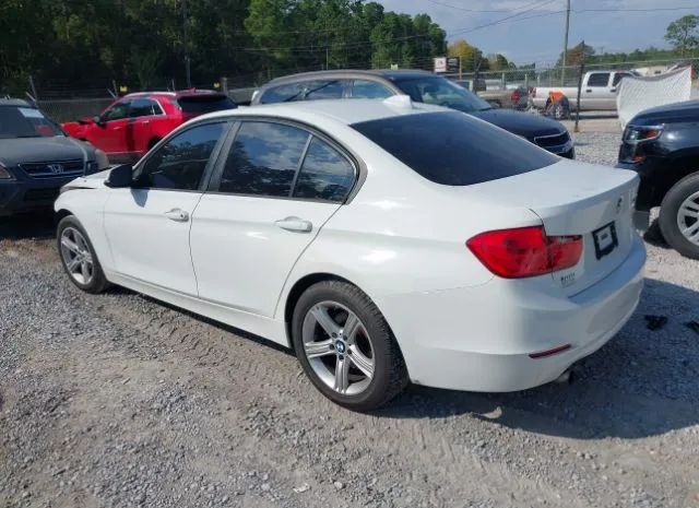 Photo 2 VIN: WBA3B1G50FNT63907 - BMW 3 SERIES 