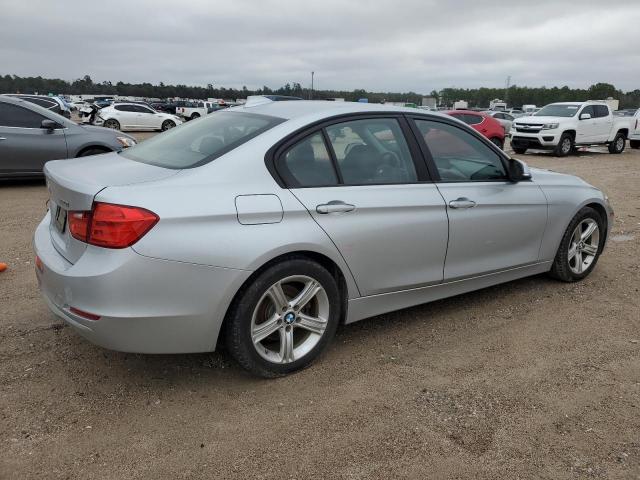 Photo 2 VIN: WBA3B1G50FNT64779 - BMW 3 SERIES 