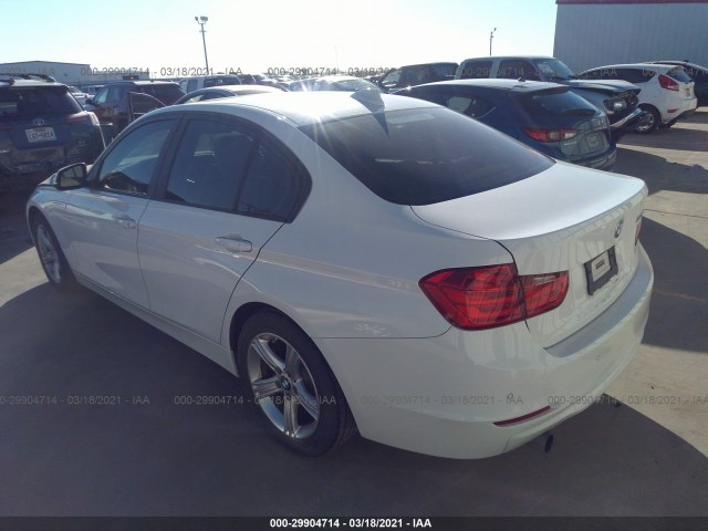 Photo 2 VIN: WBA3B1G51FNT63267 - BMW 3 