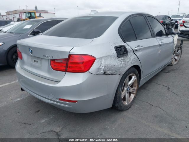 Photo 3 VIN: WBA3B1G52FNT63598 - BMW 320I 