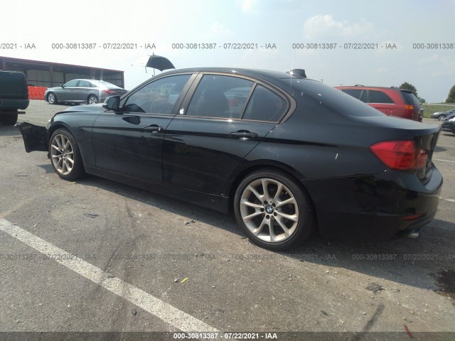 Photo 2 VIN: WBA3B1G53ENS77697 - BMW 3 