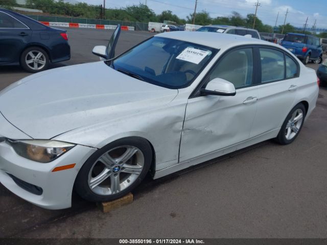 Photo 5 VIN: WBA3B1G54ENS77580 - BMW 320I 